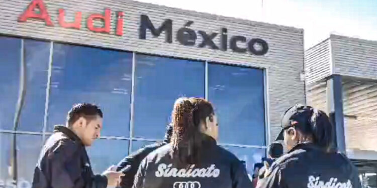 Trabajadores de Audi inician huelga por negativa de incremento salarial
