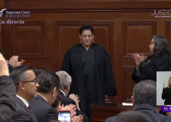 Lenia Batres asume cargo en la SCJN; se lanza contra la Corte