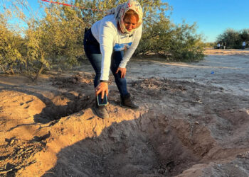 Madres buscadoras encuentran 30 fosas clandestinas en Sonora