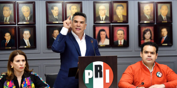 PRI expulsa a diputadas locales de CDMX por votar a favor de Godoy