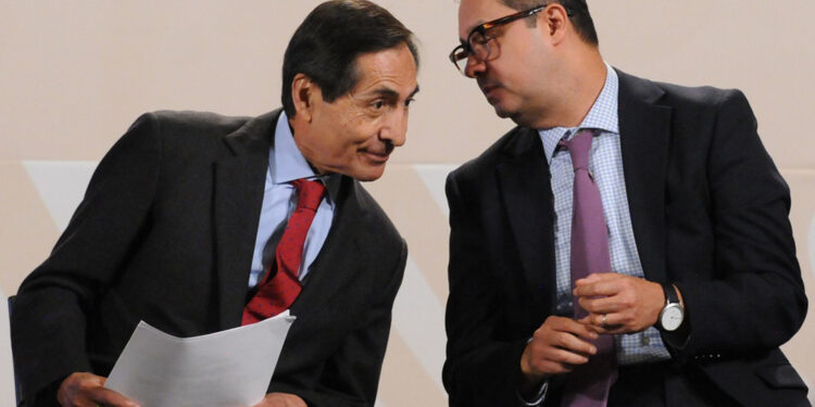 Subirán impuestos, salario mínimo será insuficiente