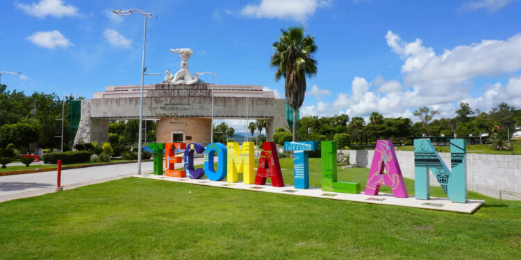 Tecomatlán, en paz y progresando