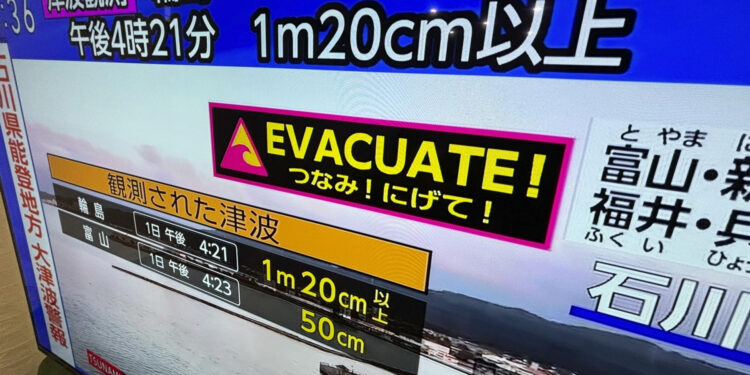 Japón reduce alerta máxima por tsunami después de terremoto de magnitud de 7.6