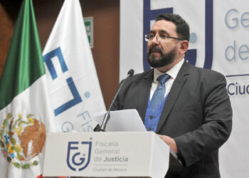 Nombran a Ulises Lara fiscal interino de CDMX tras salida de Godoy