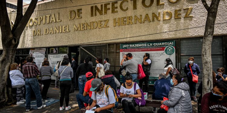 Covid satura nuevamente hospitales en México