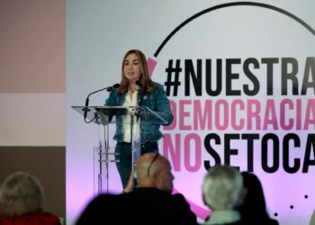 Anuncian marcha asociaciones civiles contra reformas de AMLO