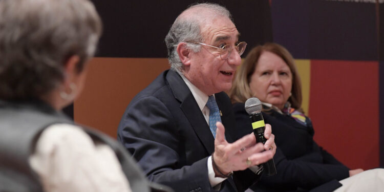 Diputados de Morena presentan solicitud de juicio político contra ministro Pérez Dayán