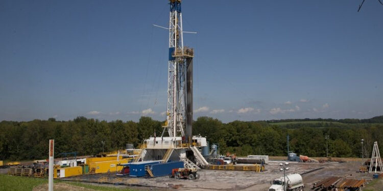 Exigen al Senado con 90 mil firmas prohibir el “fracking”