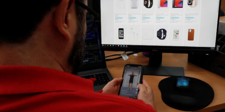 Casi tres de cada cuatro mexicanos temen sufrir un fraude económico por Internet