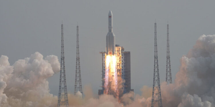 China continua preparativos de vehículos tripulados de exploración lunar