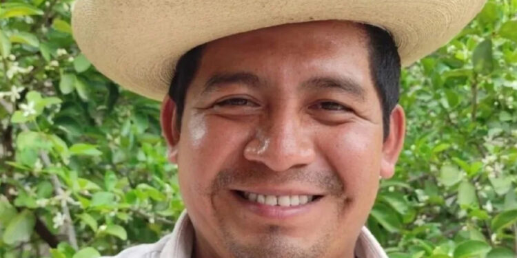 Hallan muerto en su domicilio a regidor que aspiraba a una alcaldía en Guerrero