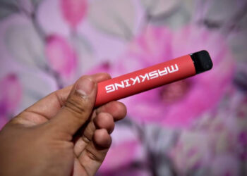 Rechazan comerciantes reforma que busca prohibir los vapeadores