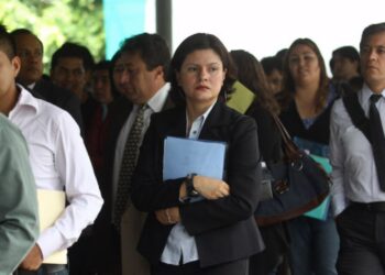 Brecha salarial de género en México, de las más altas de la OCDE
